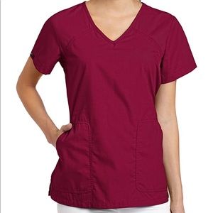 Women’s XS petite magenta scrubs (top and bottoms)